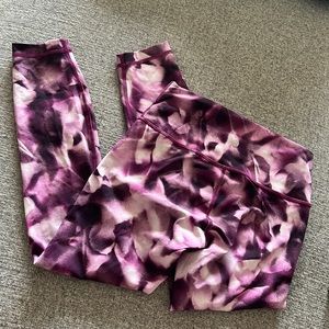Lululemon Wunder Under Leggings Pink Print size small 6 EUC